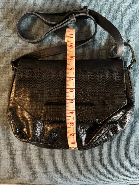 Liebeskind Croc Printed Black Leather Bag - Picture 5 of 9